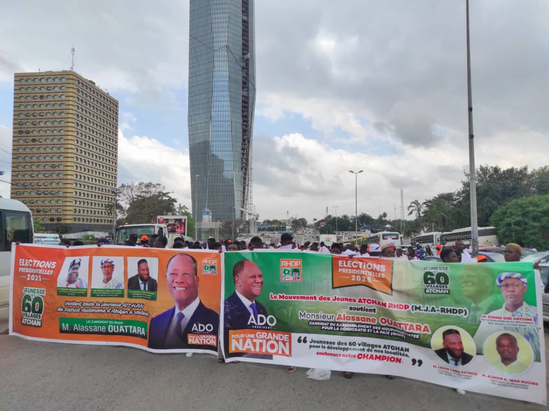 Des milliers de jeunes Atchans ont pris part au meeting du Rhdp, samedi dernier .