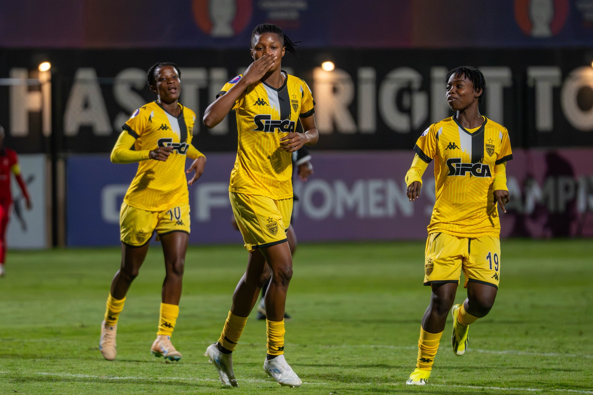 Invincible, l’Asec Mimosas décroche une demi-finale historique.