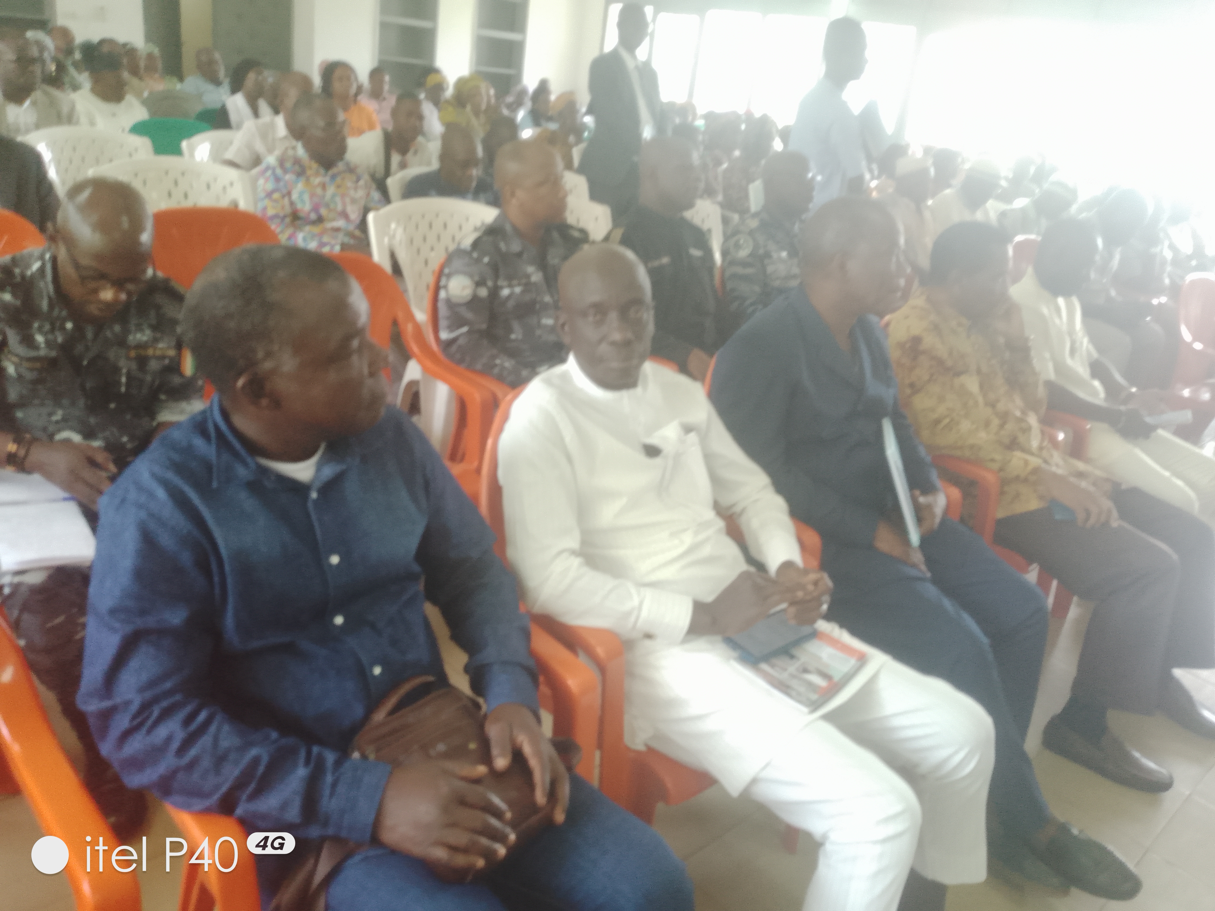 Les 3 candidats suppléants qui ont répondu à l'invitation de la Cei dans la région du Tonkpi. (Ph. : A. KPAN)