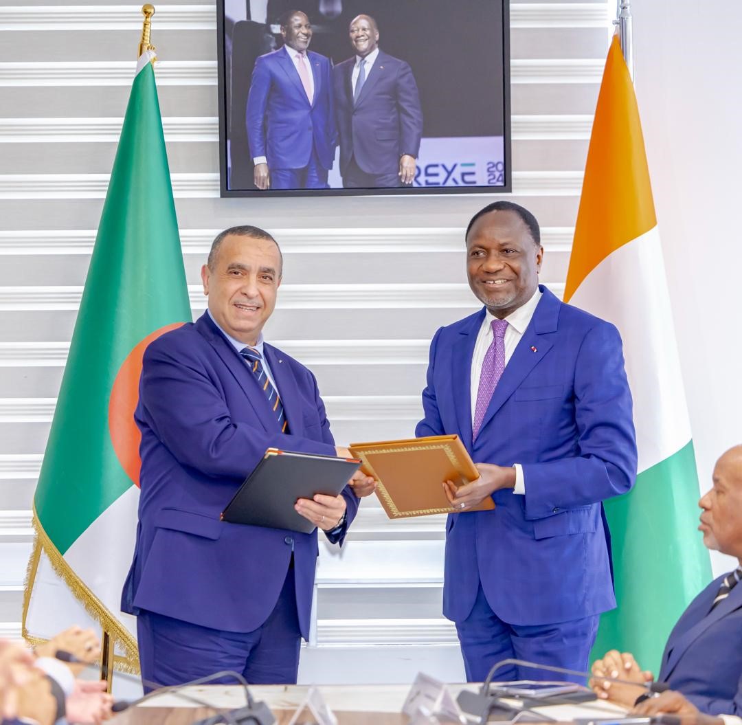 Sangafowa-Coulibaly (à droite) et son homologue algérien misent sur leur collaboration pour booster le secteur énergétique africain.