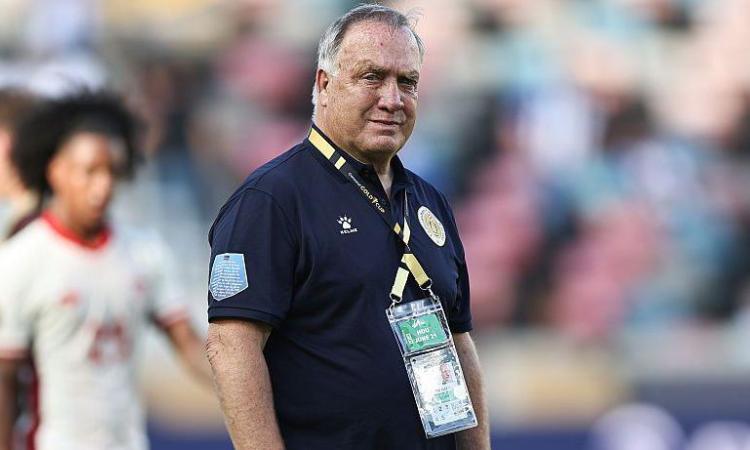 Véritable artisan de cette qualification historique, le technicien néerlandais de 78 ans a décidé de quitter son poste à trois mois du Mondial.