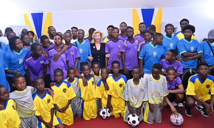 La présidente de Children of Africa a lancé la 17e  édition de la Coupe Dominique Ouattara.