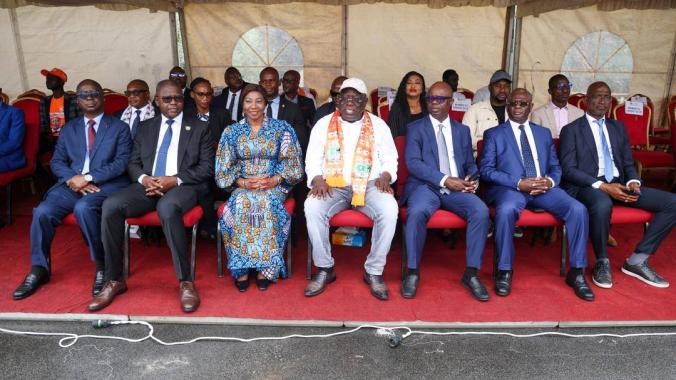 Cissé Bacongo (au centre) a lancé un appel à la mobilisation de tous. 