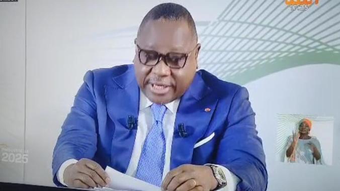 Le président de la Cei a rappelé que conformément aux dispositions légales, le Conseil constitutionnel proclamera les résultats définitifs de l’élection présidentielle. 