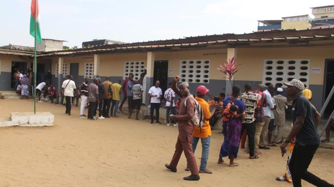 Dans cette école, les électeurs étaient, en tout cas, présents pour accomplir leur devoir civique. 