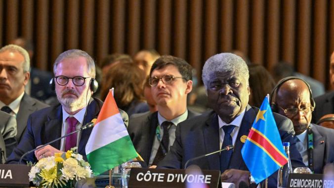 Beugré Mambé (à gauche) a eu des échanges importants avec son homologue. 