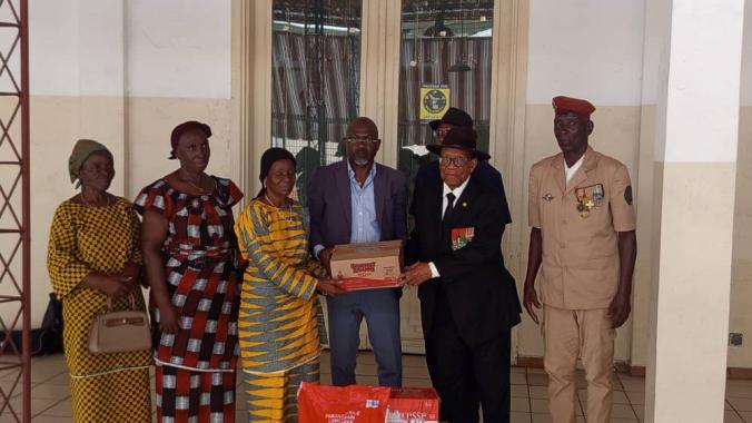 Cette cérémonie de remise de dons rappelle que la stabilité nationale de la Côte d’Ivoire se construit aussi par la reconnaissance des sacrifices du passé. (Ph. DR)