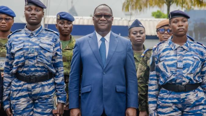 Téné Birahima (au centre) a présidé la cérémonie.