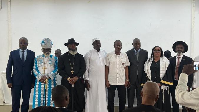 Lougah Mabé (3e à partir de la gauche) a appelé à faire de la Côte d’Ivoire un modèle de paix religieuse.