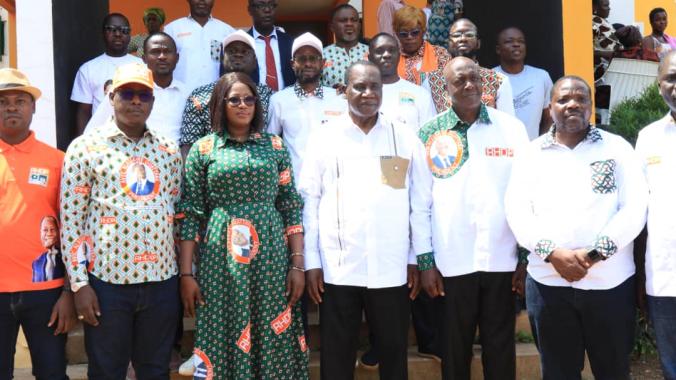 Ahoua N’Doli (au centre) a exhorté l’Unaforh à travailler pour les prochaines échéances électorales.